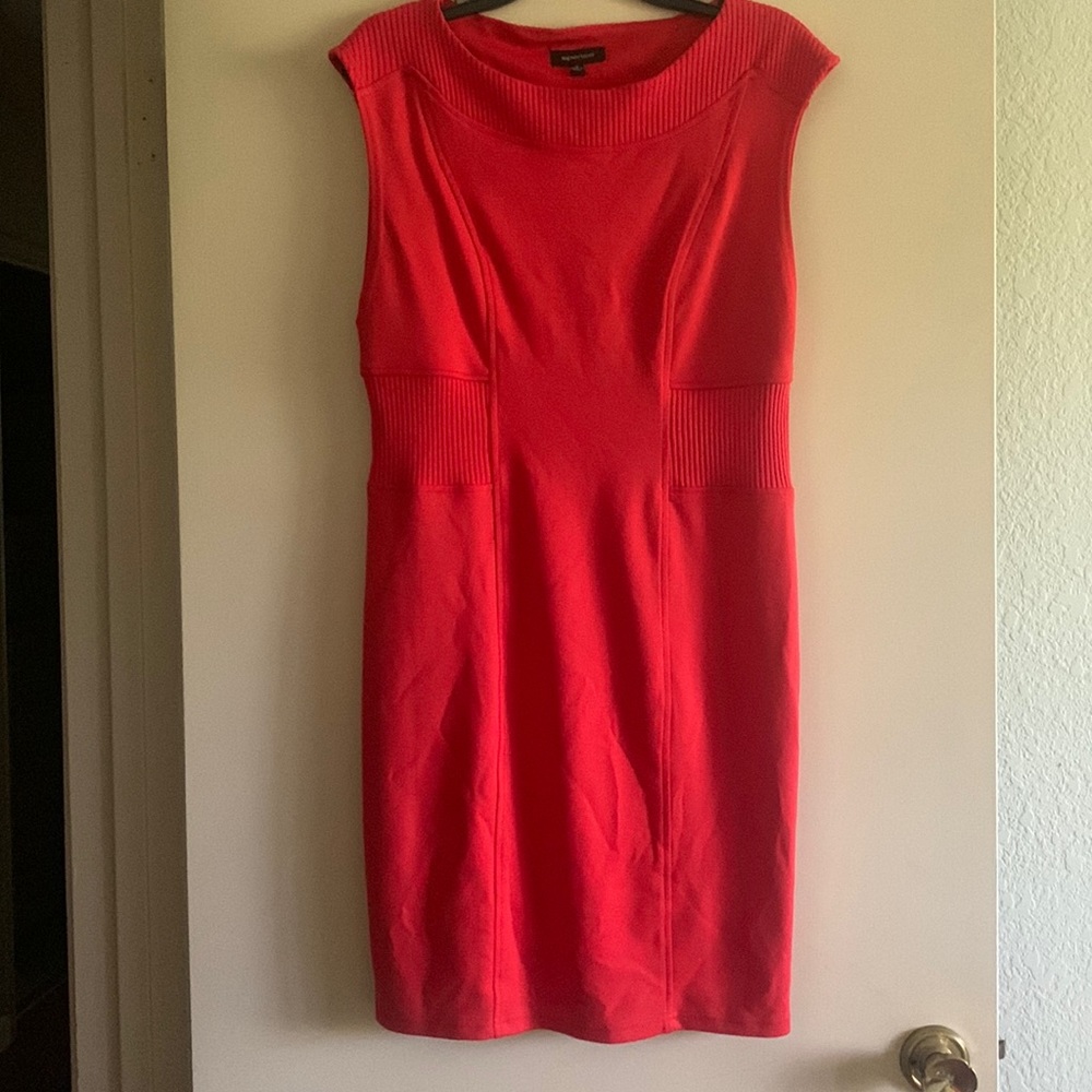 Red-orange classic dress